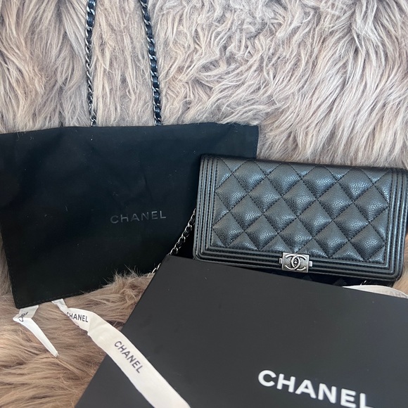 Chanel Boy WOC, black with ruthenium hardware
Authentic, in Like-New Condition - Picture 5 of 14